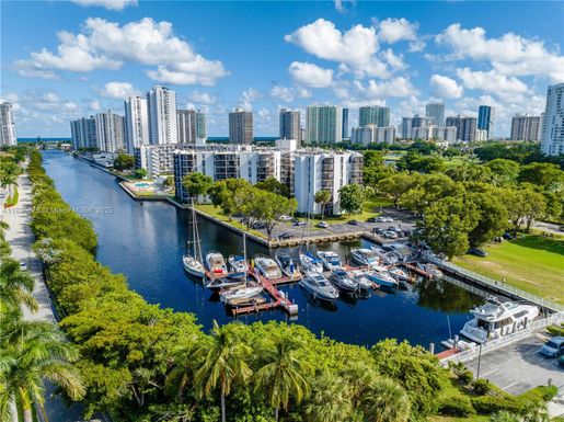 3401 N Country Club Dr # 308, Aventura FL 33180