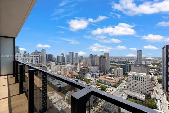 398 NE 5th St # 3219, Miami FL 33132