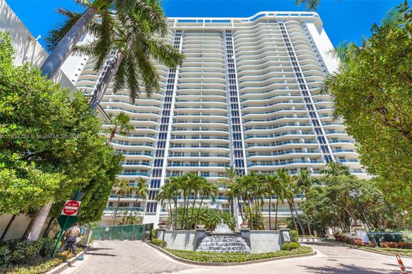 7000 Island Blvd # 2504, Aventura FL 33160