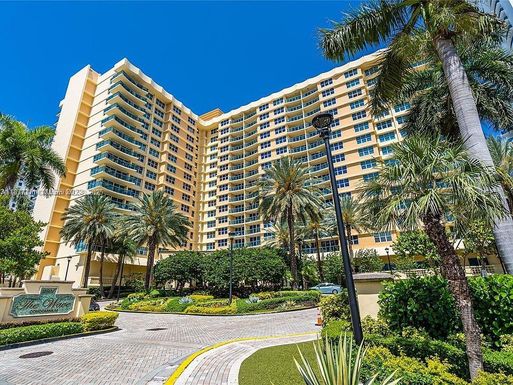 2501 S Ocean Dr # 429, Hollywood FL 33019