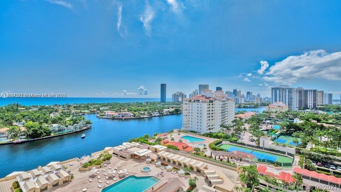 20191 E Country Club Dr # 2206, Aventura FL 33180