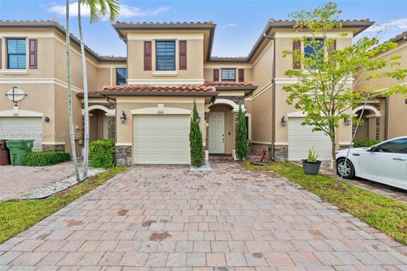 8945 W 33rd Ave # 8945, Hialeah FL 33018