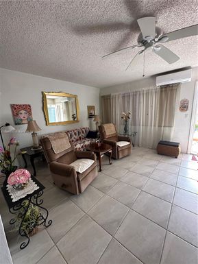 920 SW 11th Ave # 12A, Hallandale Beach FL 33009
