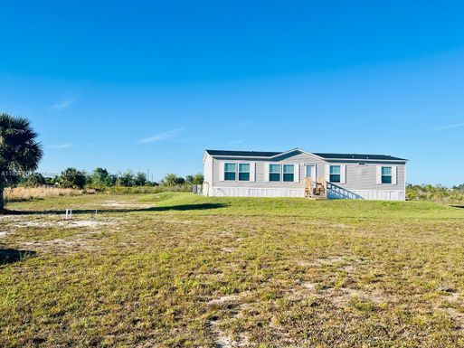 16371 NW 262 st, Okeechobee FL 34972