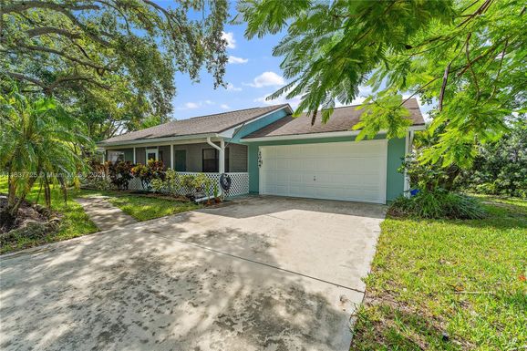 2044 NE 24th St, Jensen Beach FL 34957