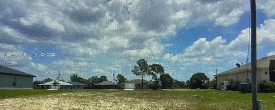 2911 El Dorado Blvd N, Cape Coral FL 33993