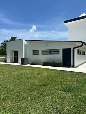 5400 SW 122 Ave, Miami FL 33175