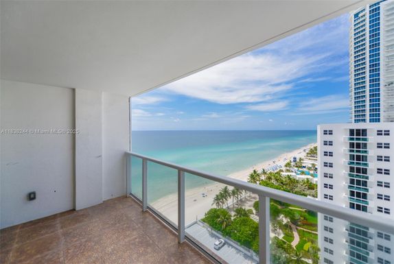 2751 S Ocean Dr # 1707S, Hollywood FL 33019