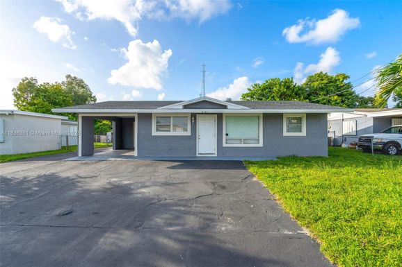 3171 NW 16th St, Lauderhill FL 33311