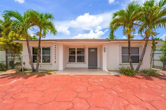 2761 SW 33rd Ct, Miami FL 33133
