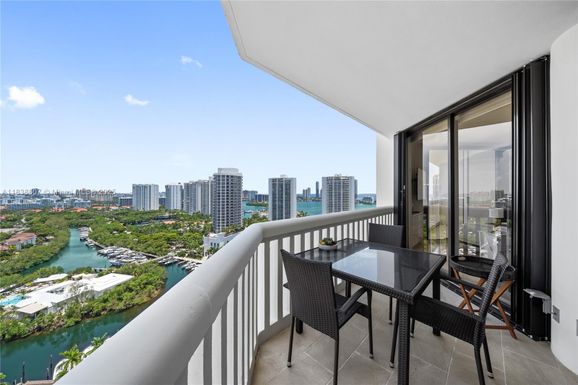 2000 Island Blvd # 2409, Aventura FL 33160