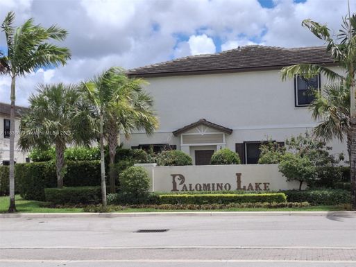 5990 Mustang Mnr, Davie FL 33314