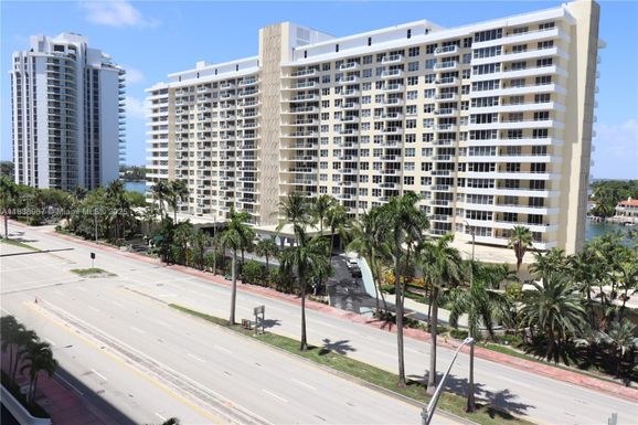 5601 Collins Ave # 720, Miami Beach FL 33140