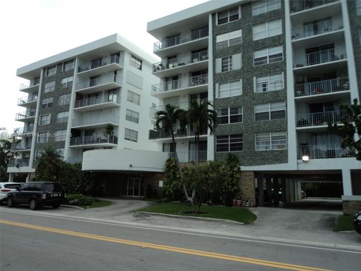 1050 93rd St # 6F, Bay Harbor Islands FL 33154