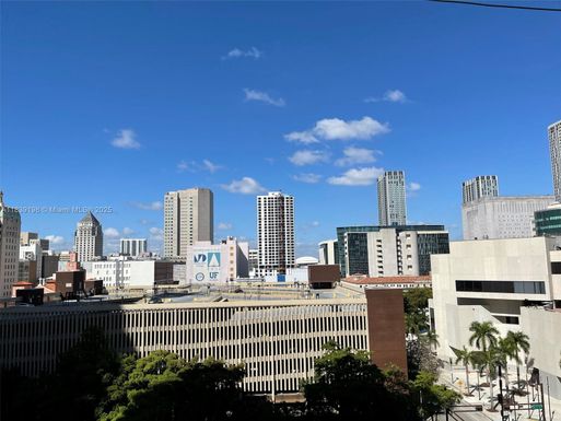 234 NE 3rd St # 905, Miami FL 33132