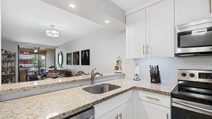 15405 N Miami Lakeway N # 1, Miami Lakes FL 33014