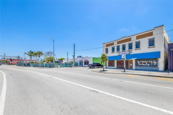 1730 W Flagler St, Miami FL 33135
