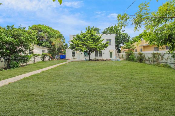 2928 SW 4th St, Miami FL 33135