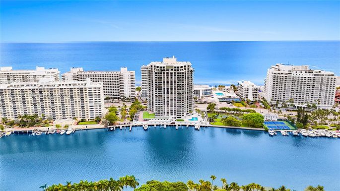 5500 Collins Ave # 1502, Miami Beach FL 33140