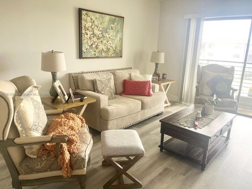 4950 E Sabal Palm Blvd # 407, Tamarac FL 33319