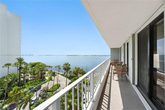 200 SE 15th Rd # 9I, Miami FL 33129