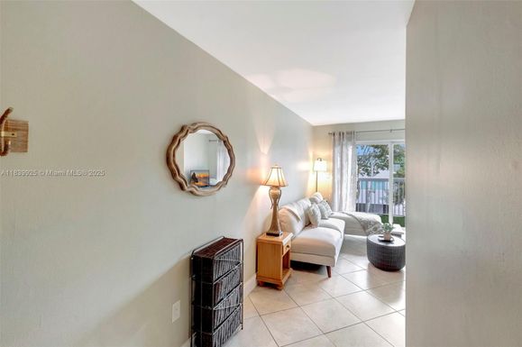2920 SW 28th Ter # 407, Coconut Grove FL 33133