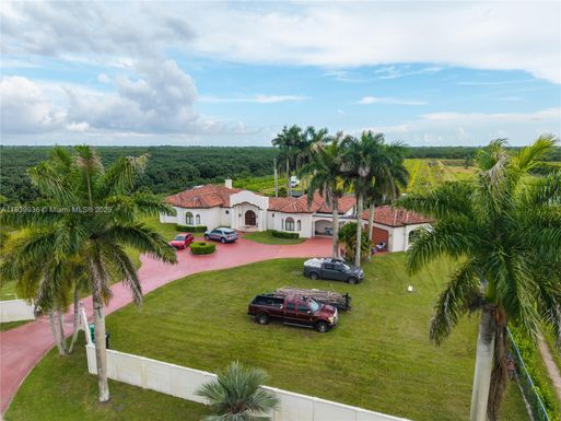 20970 SW 264th St, Homestead FL 33031