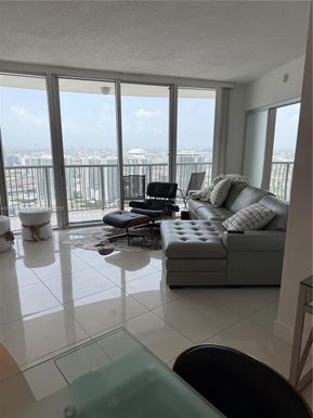 1750 N Bayshore Dr # 5114, Miami FL 33132
