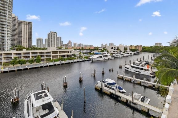 19925 NE 39th PL Boat Slip #16, Aventura FL 33180