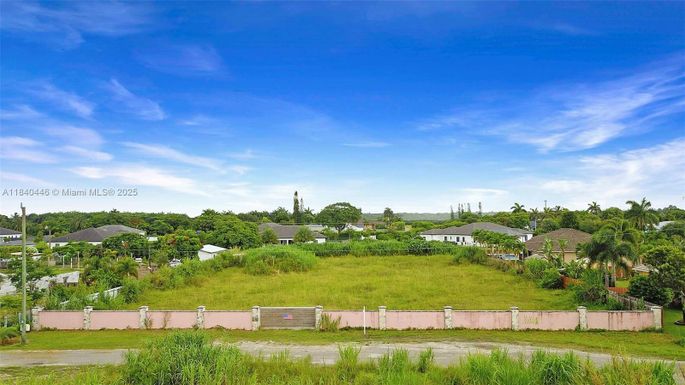 17399 SW 282 ST, Homestead FL 33030