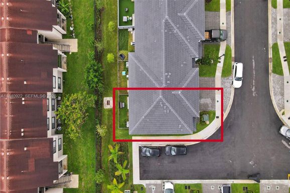 5000 SW 37th St, Pembroke Park FL 33023