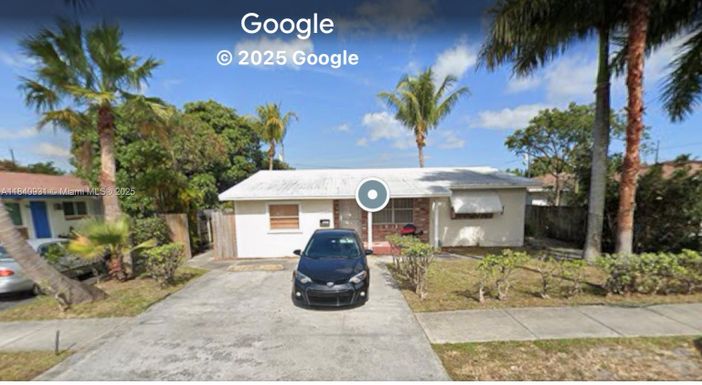 1923 Roosevelt St, Hollywood FL 33020