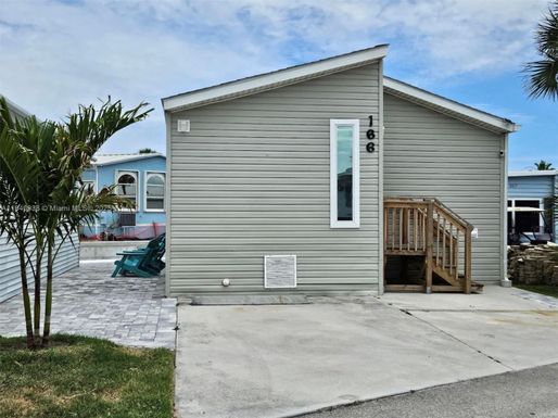 166 Nettles Blvd, Jensen Beach FL 34957