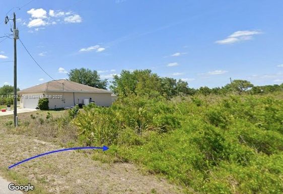 2512 56TH ST W, Lehigh Acres FL 33971