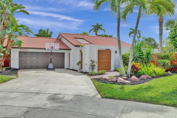 7425 Silver Woods Ct, Boca Raton FL 33433