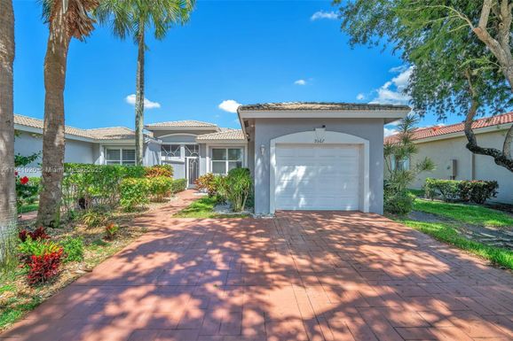 9567 N Crescent View Dr N, Boynton Beach FL 33437