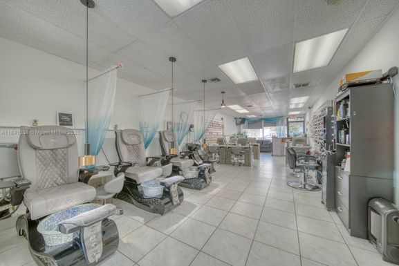 Established Full-Service Beauty Salon for Sale In Hialeah, Hialeah FL 33010