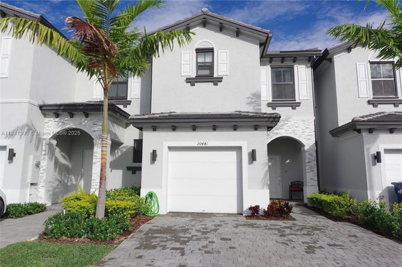 20441 NW 4th Ct, Miami Gardens FL 33169