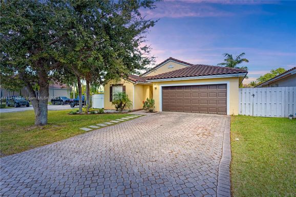 13529 SW 144th Ter, Miami FL 33186