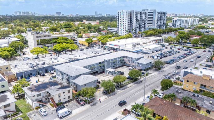 1852 SW 7th St # 109, Miami FL 33135