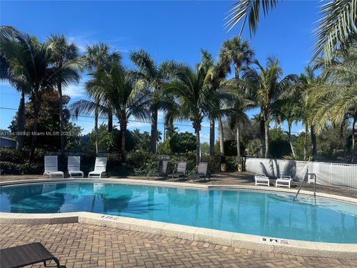 2900 NE 17th Ave # 218, Pompano Beach FL 33064