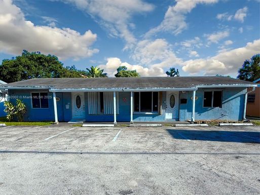 648 W Oakland Park Blvd, Wilton Manors FL 33311
