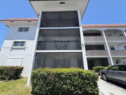 651 Pine Dr # 202, Pompano Beach FL 33060