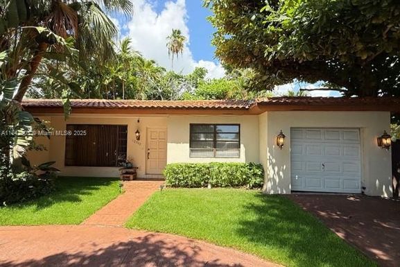 12942 Ixora Rd, North Miami FL 33181