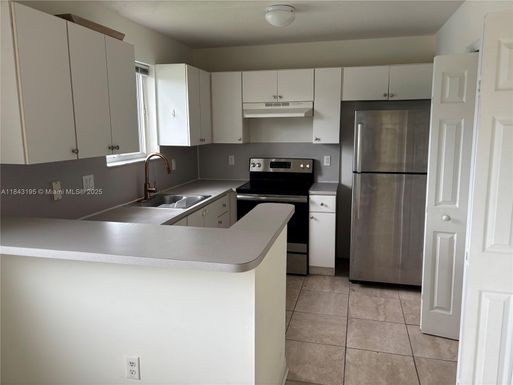 2621 SE 12th Rd # 206, Homestead FL 33035