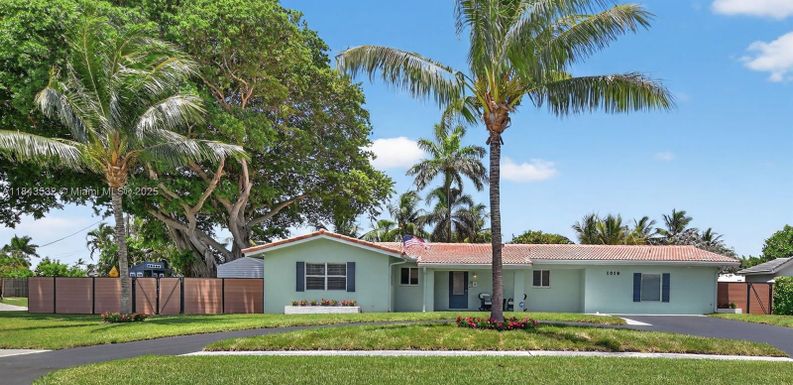 1019 SE 12th Ave, Deerfield Beach FL 33441