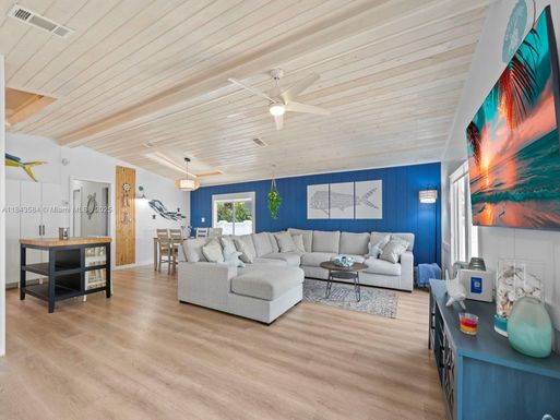 227 Cuba Rd, Tavernier FL 33070