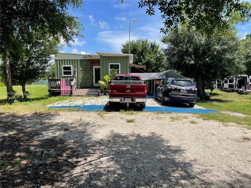551 Ave del Sur, Clewiston FL 33440