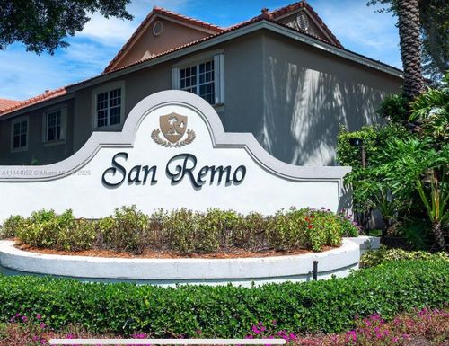 1051 Sorrento Dr, Weston FL 33326