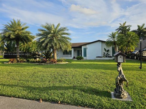 18604 SW 293rd Ter, Homestead FL 33030